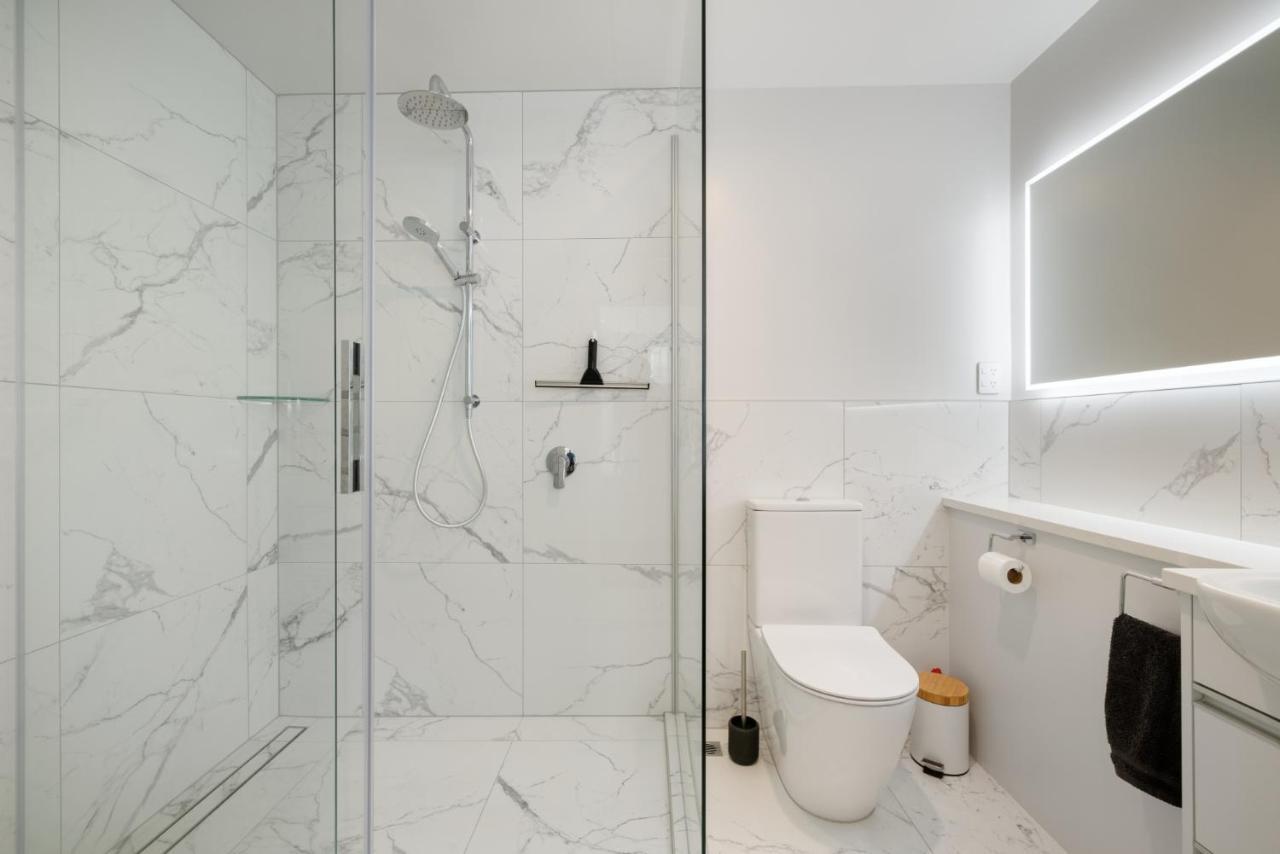 Oceanside Apartment With Iconic Views Mount Maunganui Buitenkant foto